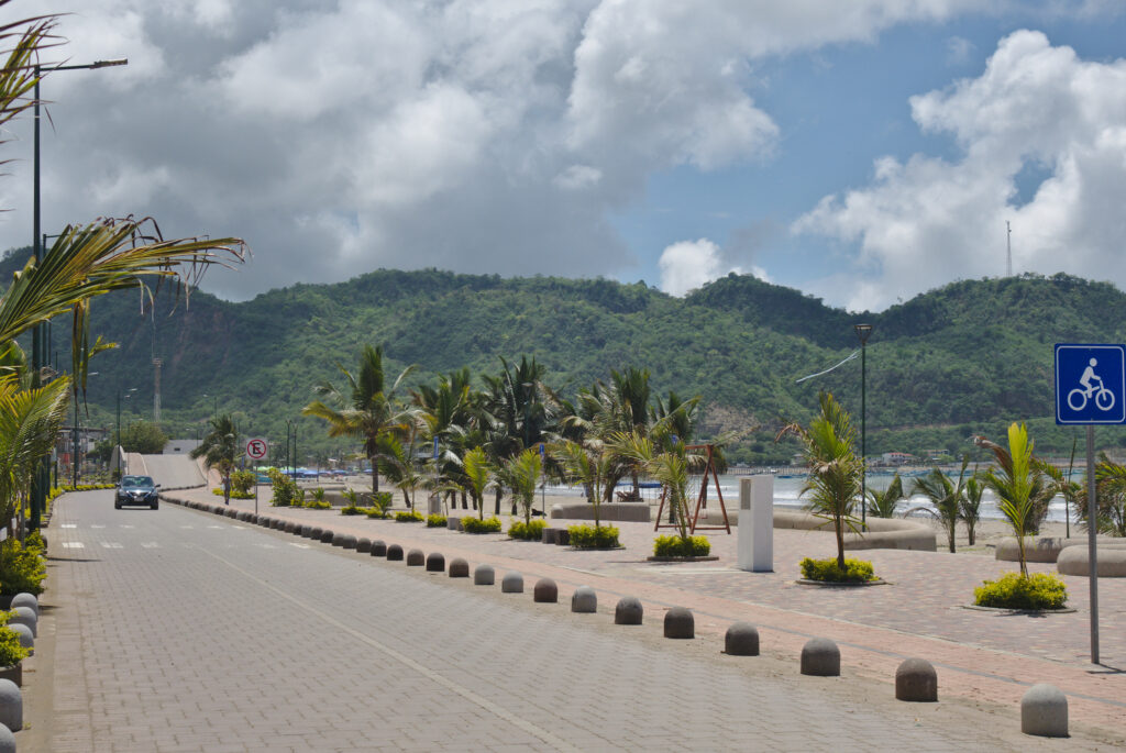Puerto López, Malecon